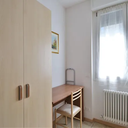 Simplistic In With Balcony Terrace Appartement Dervio